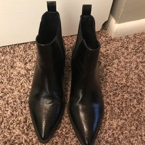 Pointy toe patent black leather booties